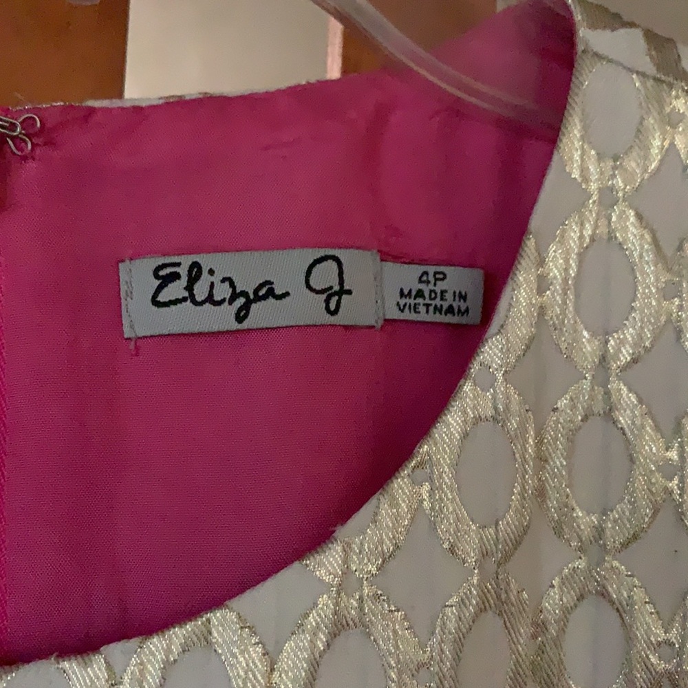 COPY - Eliza J Beautiful Metallic Thread Dress With Pink Lining - Picture 5 of 8